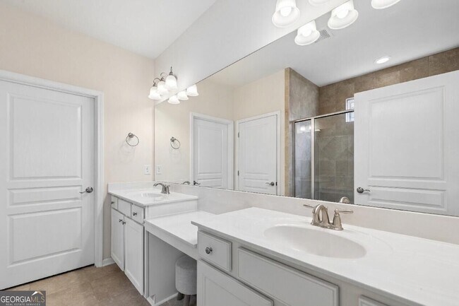 Building Photo - 780 Firefly Ct