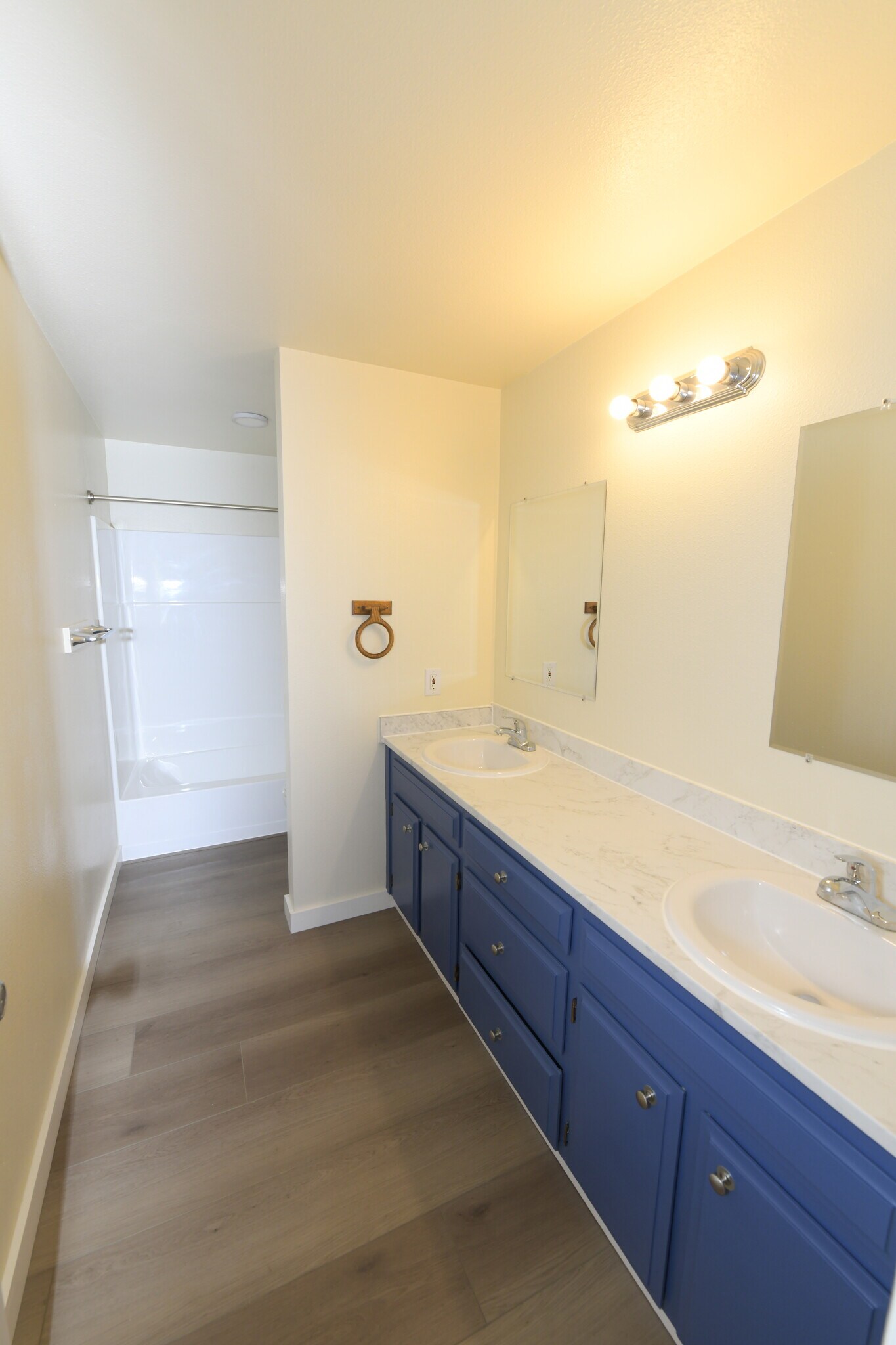 Building Photo - 4898 Chinook Ct SE