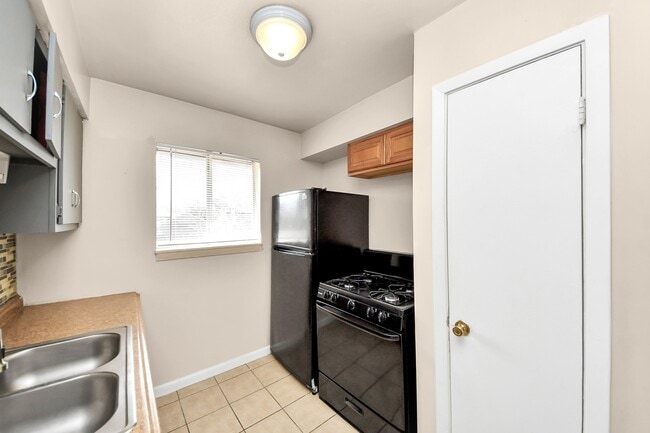 Building Photo - 1320 Griffin St