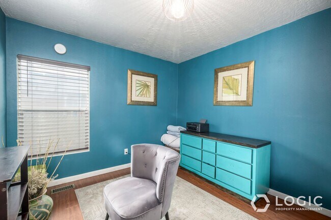 Building Photo - Beautiful Home in Excellent Location.