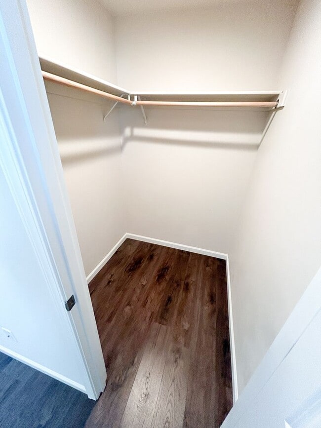 Building Photo - 3513 Chelsea St