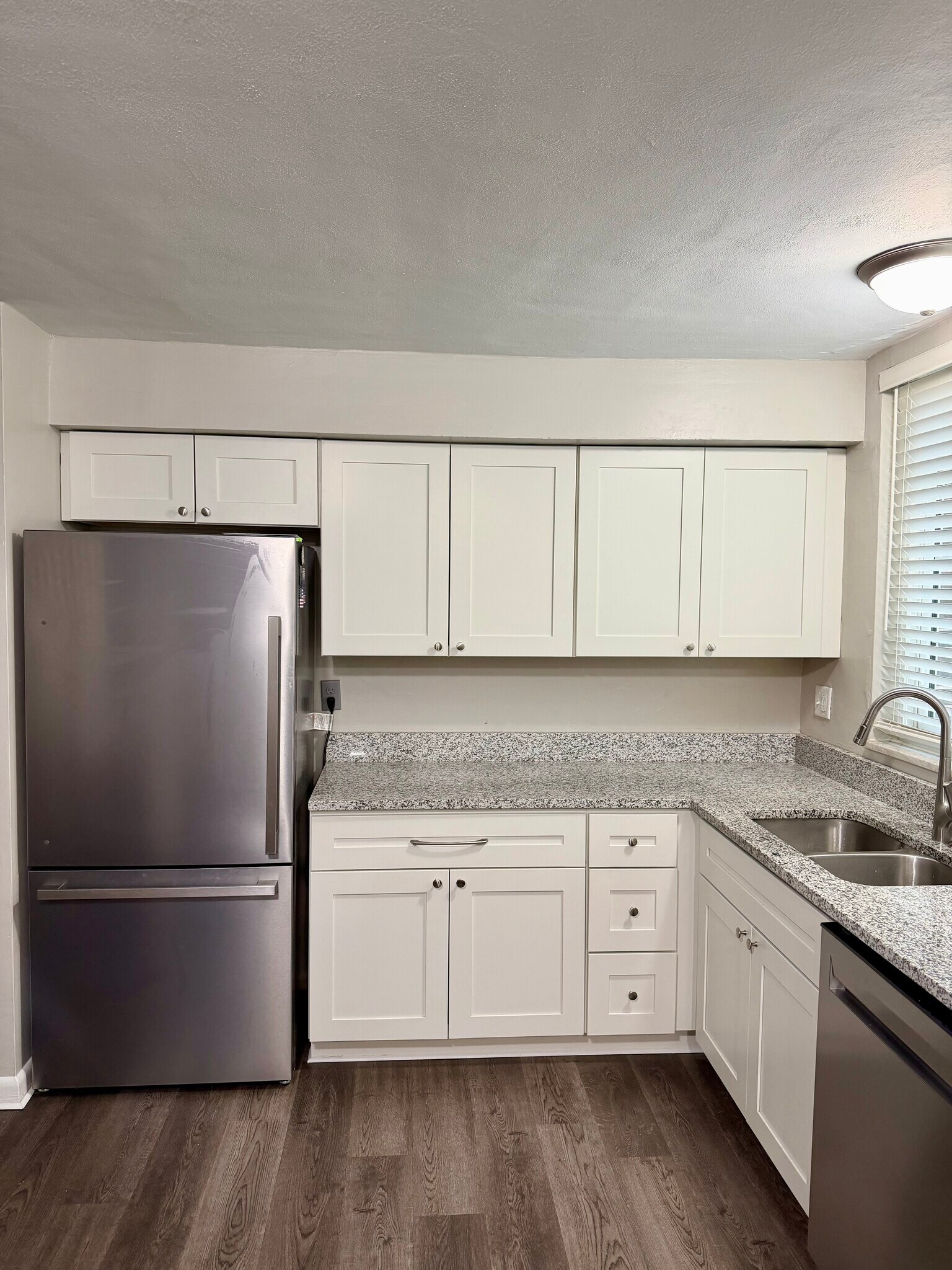 Building Photo - 24 Tower Hill Ct