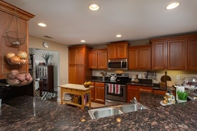 Building Photo - 6058 Stonechase Boulevard