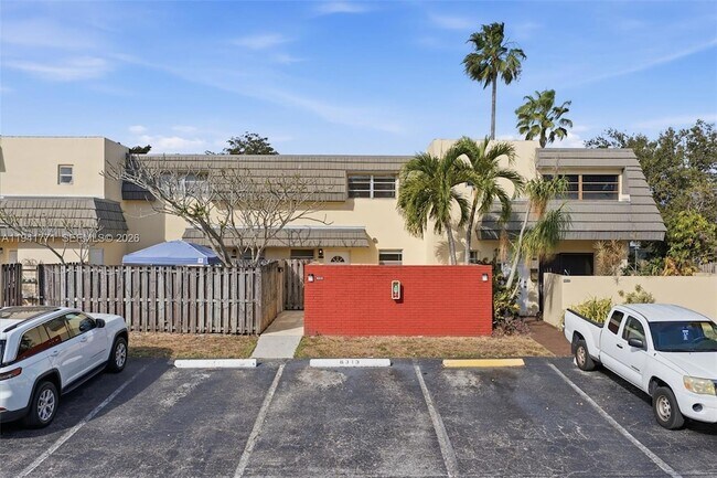 Building Photo - 8313 SW 137th Ave