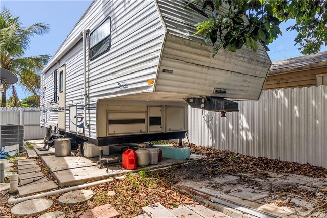 Building Photo - 10615 SW 200th St