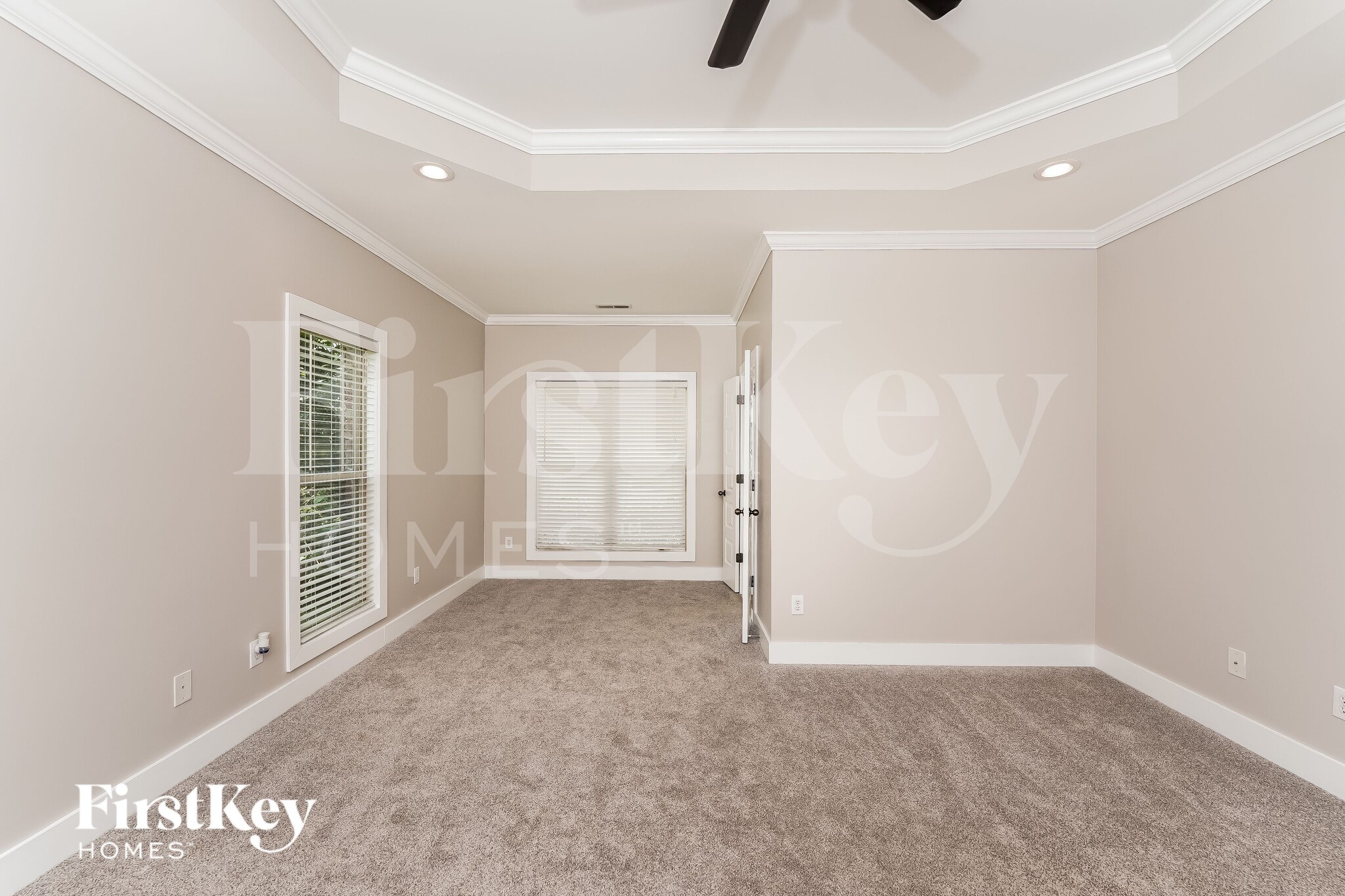 Building Photo - 15 Field Ln