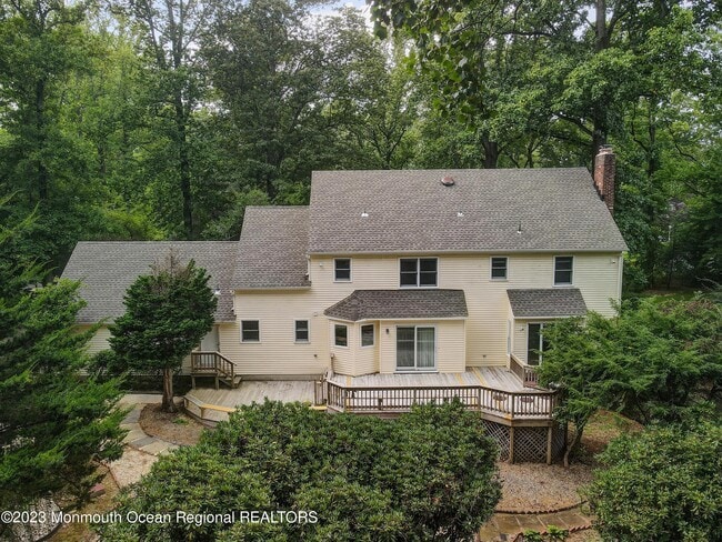 Building Photo - 18 Seven Oaks Dr