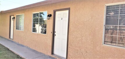 Building Photo - 938 E. 4th St.