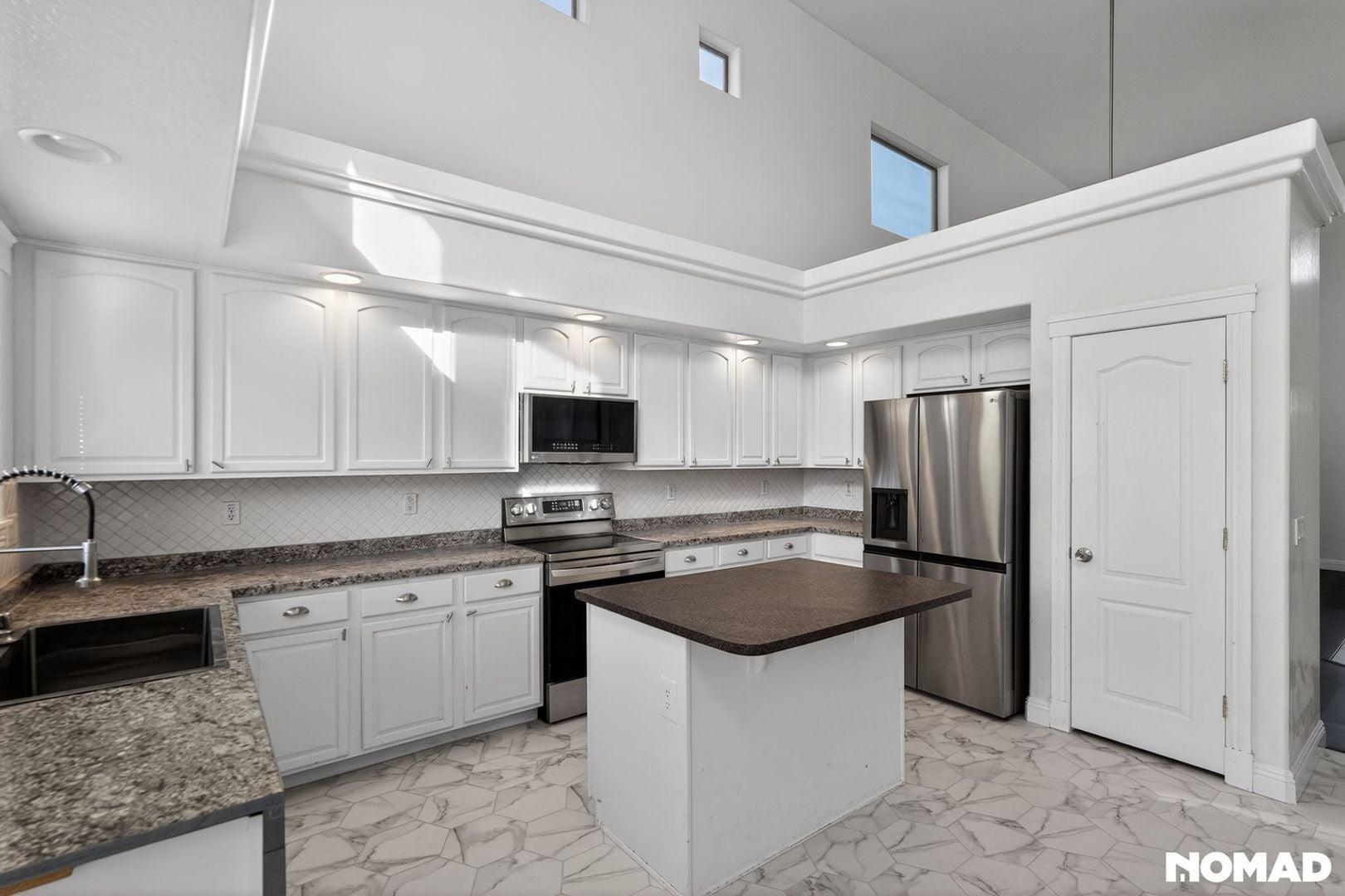 Building Photo - 7733 W Southgate Ave