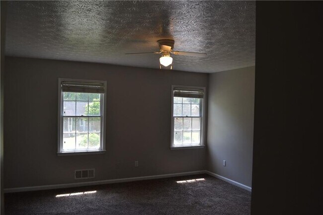 Building Photo - 1591 Willow Bend Way