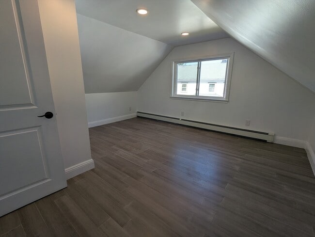 Building Photo - 296 Fulton St