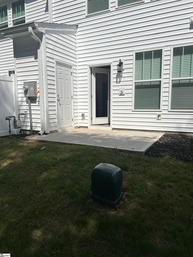 Building Photo - 604 Harebell Wy