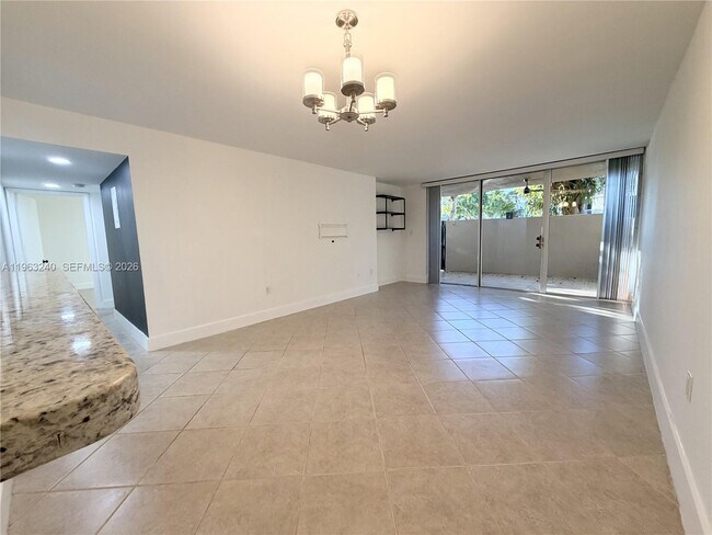 Building Photo - 10835 SW 112th Ave