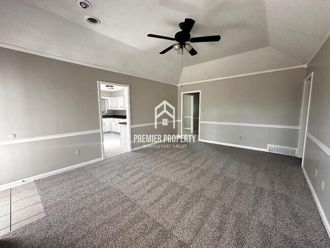 Building Photo - 3482 Kirby Terrace Dr
