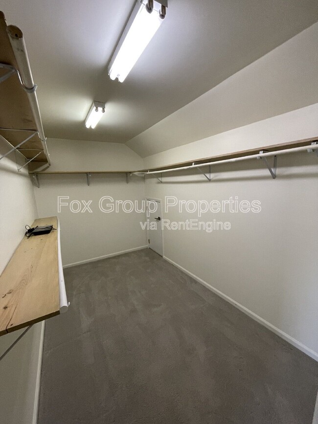 Building Photo - 21224 Harken Dr