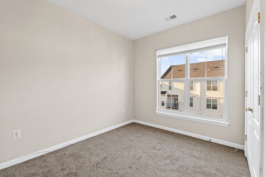 Building Photo - 5530 Capital Gateway Dr