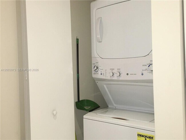 Building Photo - 6416 NW 104th Path