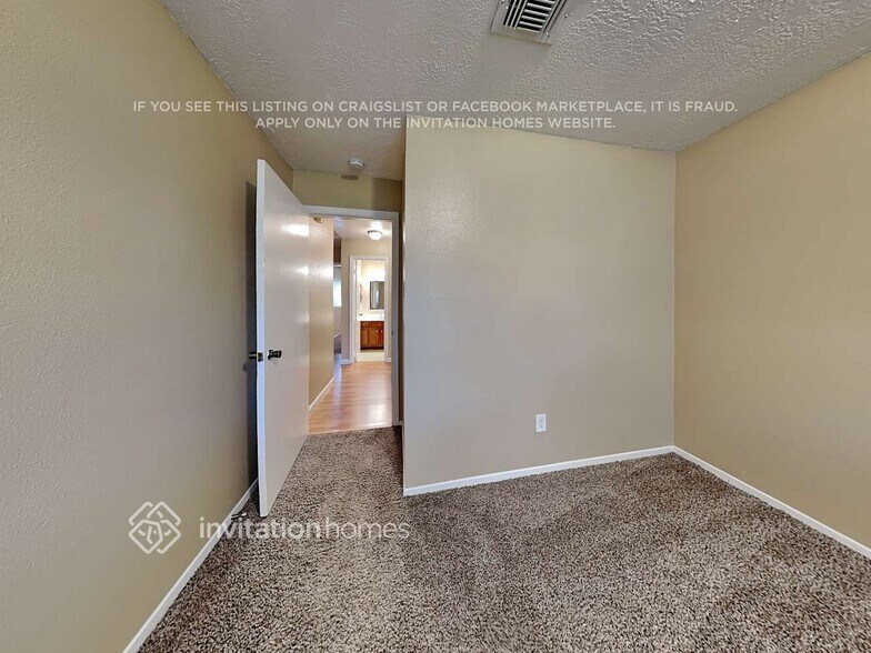 Building Photo - 2415 Pilgrims Bend Dr