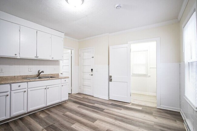 Building Photo - 51-53 Leyfred Ter