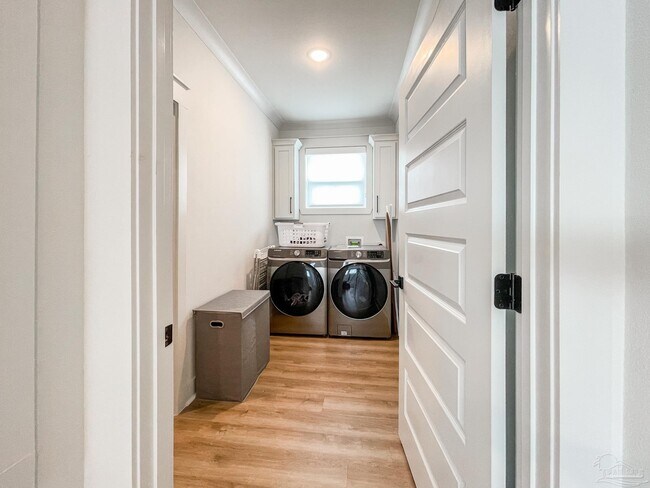 Building Photo - 13805 Red Drum Ct