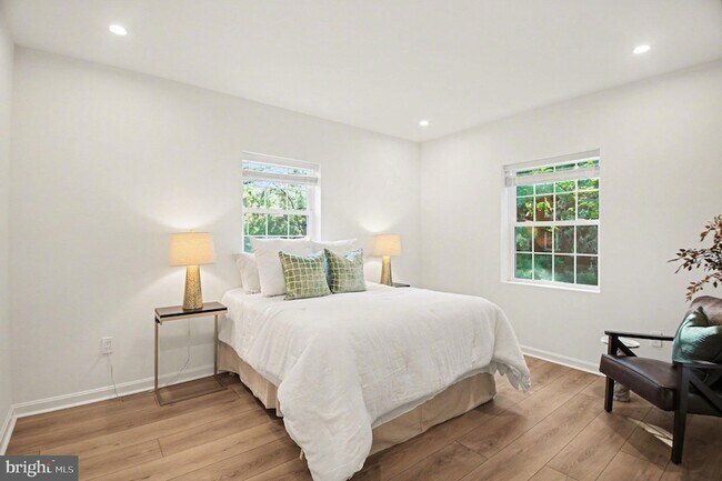 Building Photo - 2007 Key Blvd