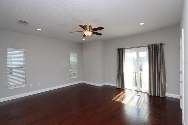 Building Photo - 3617 Bay Heights Way