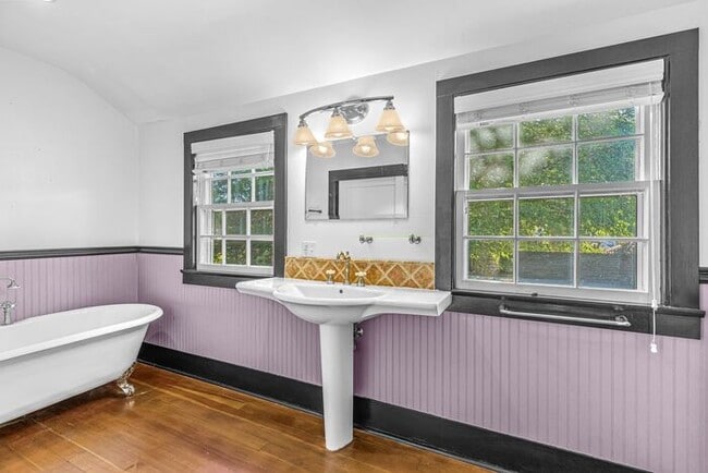 Building Photo - Beautiful Estate for Rent in Ashland