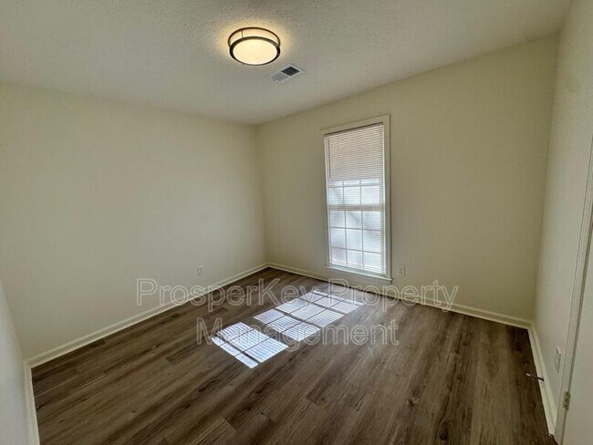 Building Photo - 6313 Stony Creek Dr