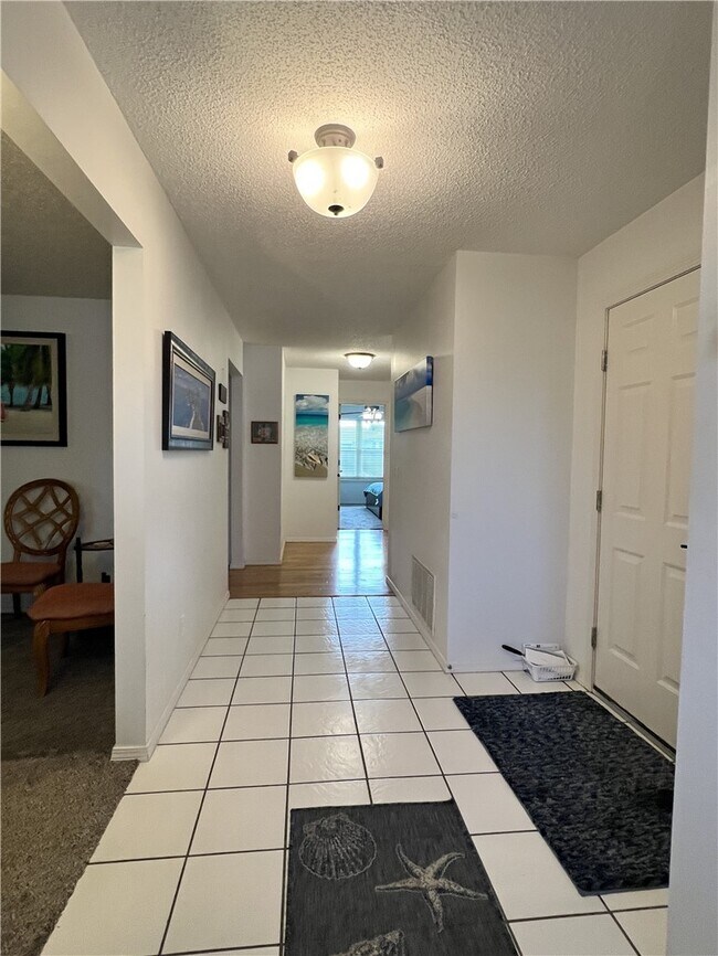 Building Photo - 2009 S 11th St