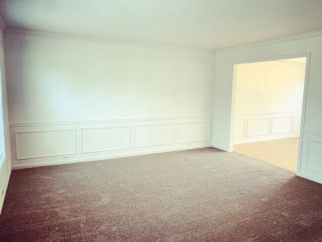 Building Photo - 8504 Bucking Trail Ct