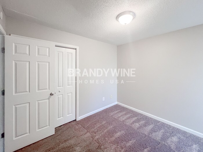 Building Photo - 2258 Nicole Dr