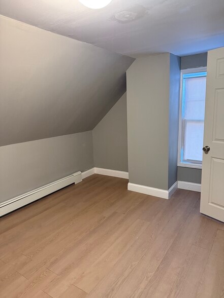 Building Photo - 47 Shawmut St