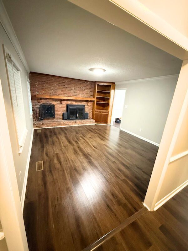 Building Photo - 103 Murchison Dr