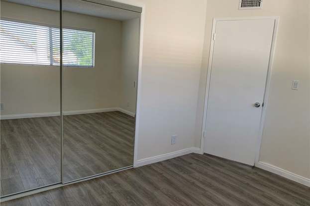 Building Photo - 656 Lemar Park Dr