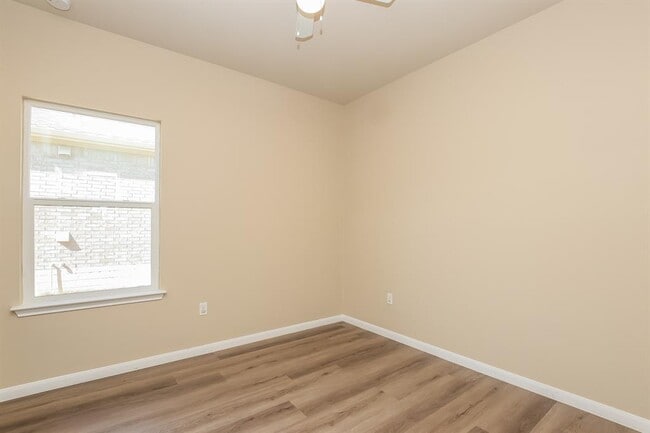 Building Photo - 1608 Atlantica St