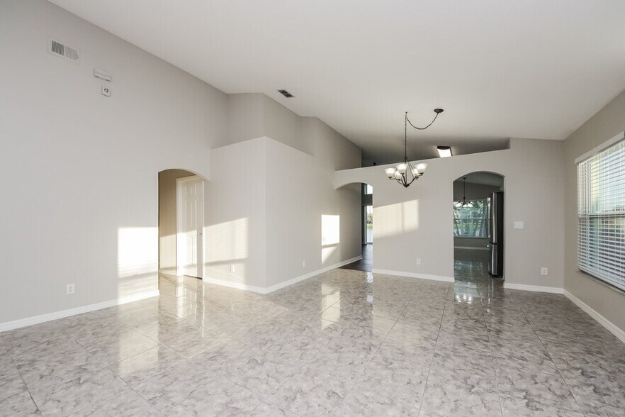 Building Photo - 2143 Mallard Creek Cir