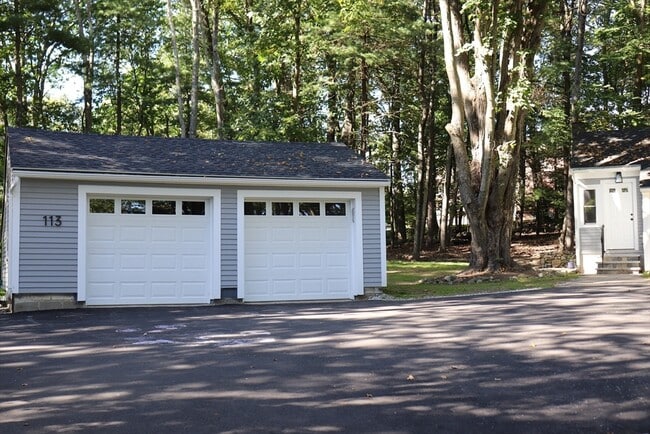 Building Photo - 113 Central St