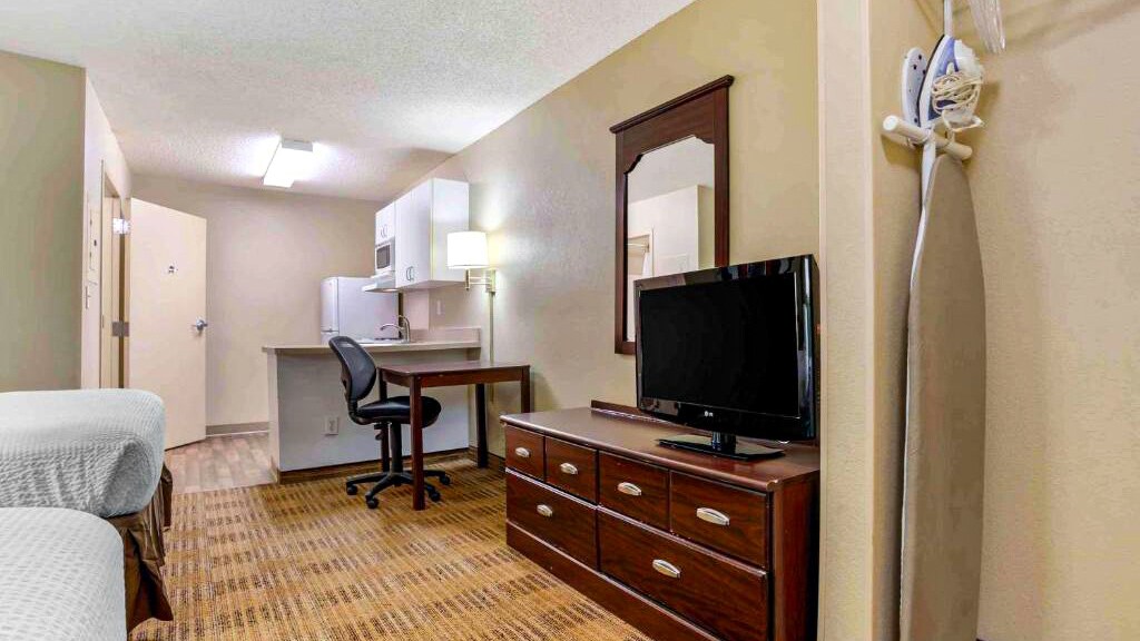 Building Photo - 4751 Governors House Dr SW