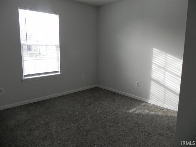 Building Photo - 340 Plantation Way