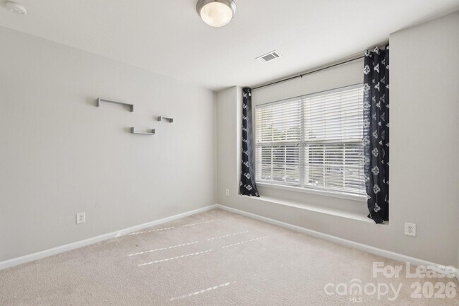Building Photo - 124 Clydesdale Ct
