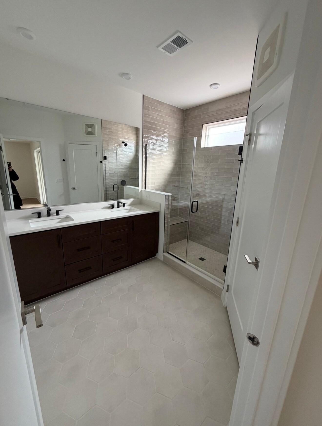 Building Photo - 22125 Little Mount Ter