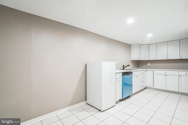 Building Photo - 3818 Gelding Ln