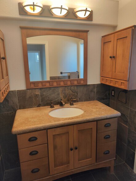 Building Photo - 1417 Sea Ridge Dr