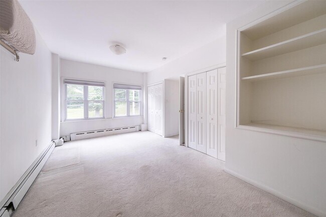 Building Photo - 115 Wolfs Ln