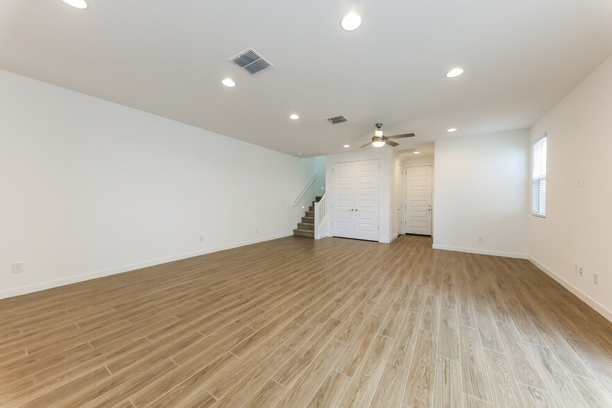 Building Photo - 24627 N 164th Dr