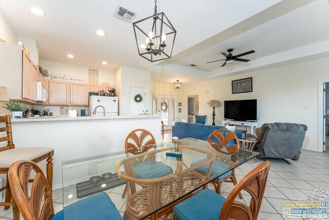 Building Photo - 29 Torrey Pines Dr