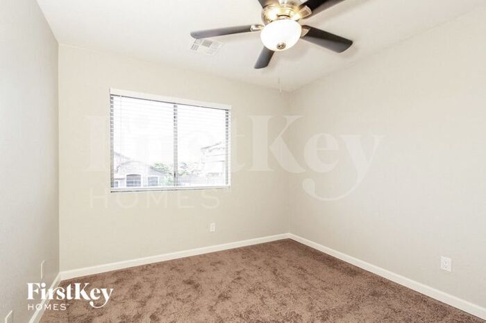 Building Photo - 8555 W Sunnyslope Ln