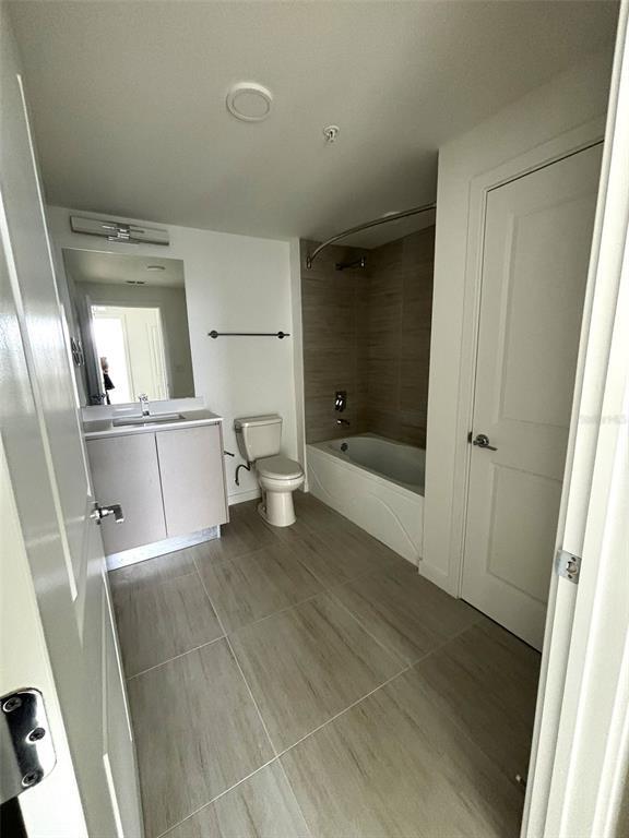 Building Photo - 5579 Millennia Park Dr