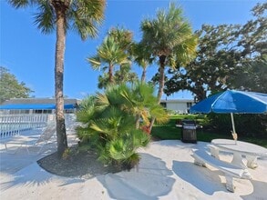 Building Photo - 4505 3rd St Cir W