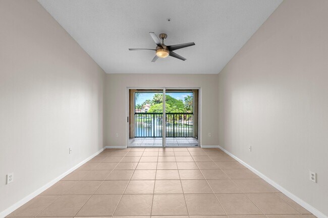 Building Photo - 4828 N State Rd 7